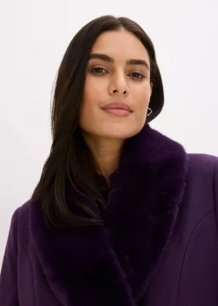 Mantel mit abknöpfbaren Fellimitatkragen