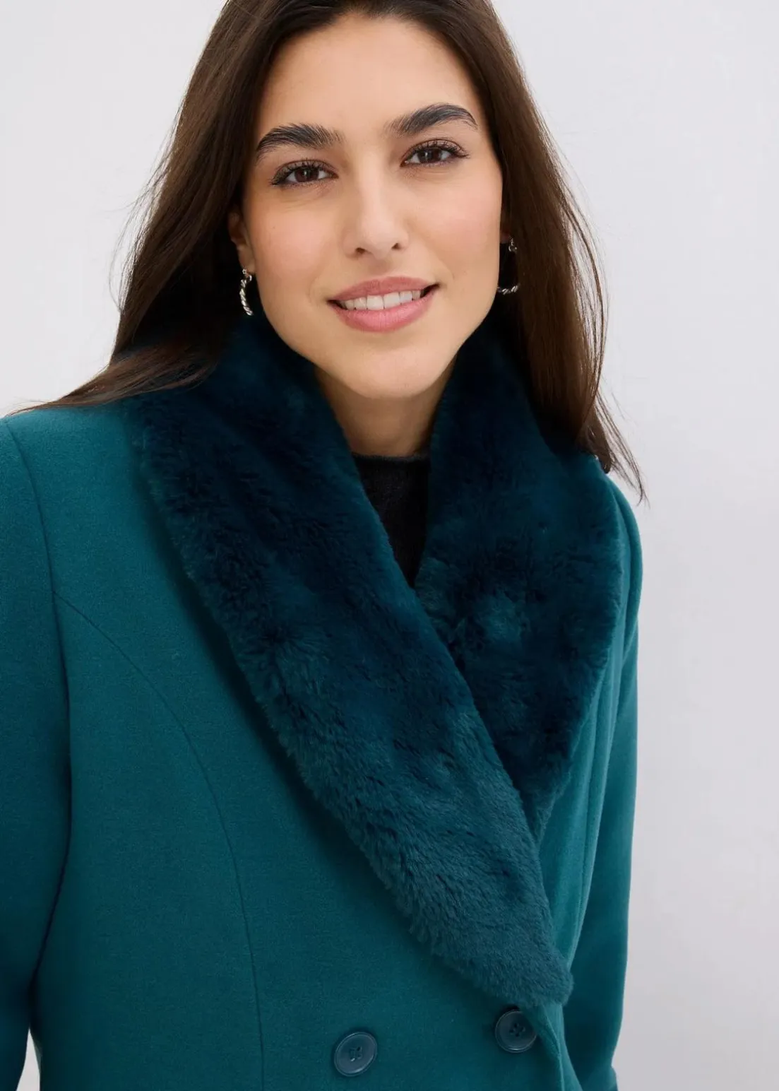 Mantel mit abknöpfbaren Fellimitatkragen