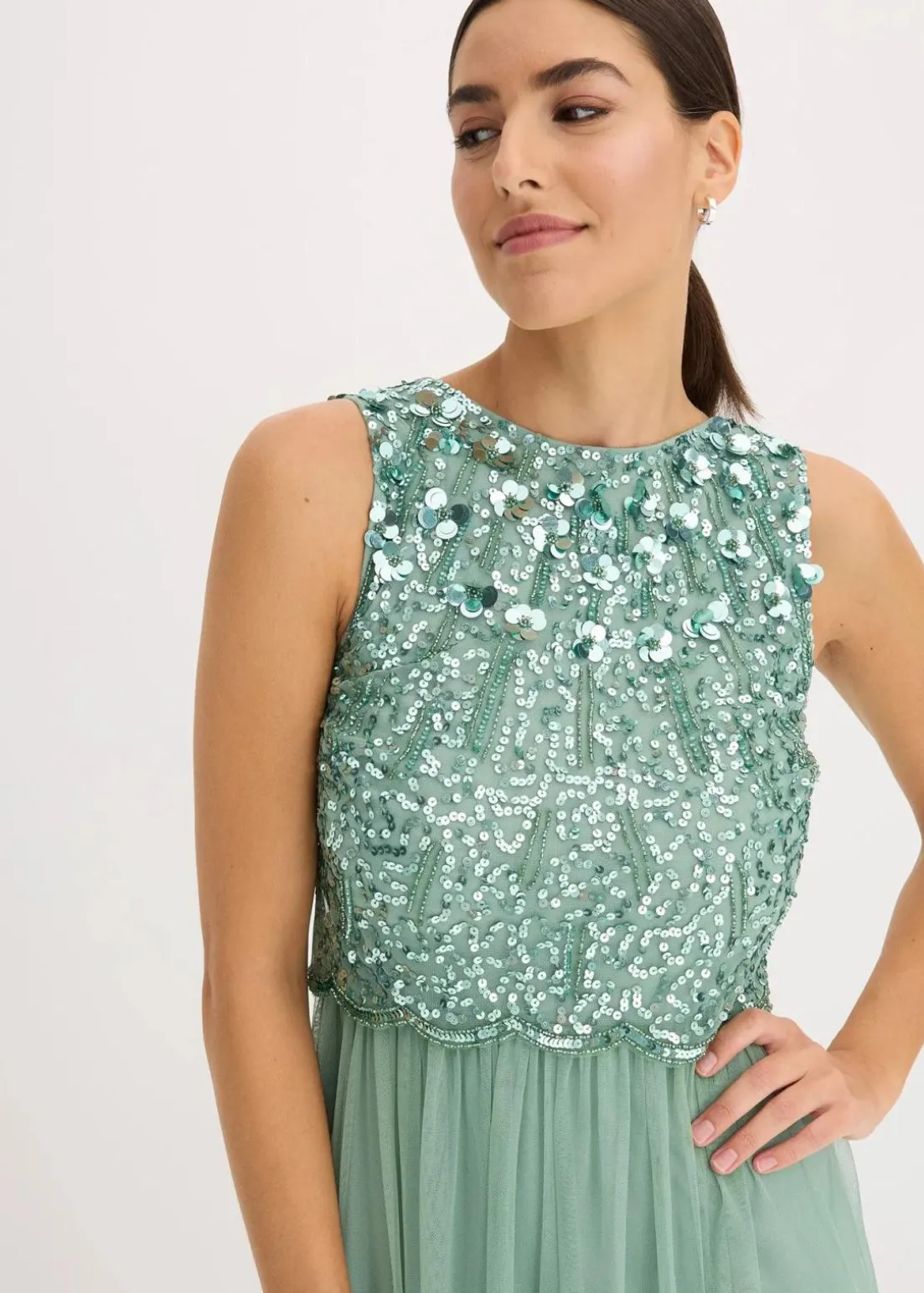 Maxikleid mit Paillettenstickerei