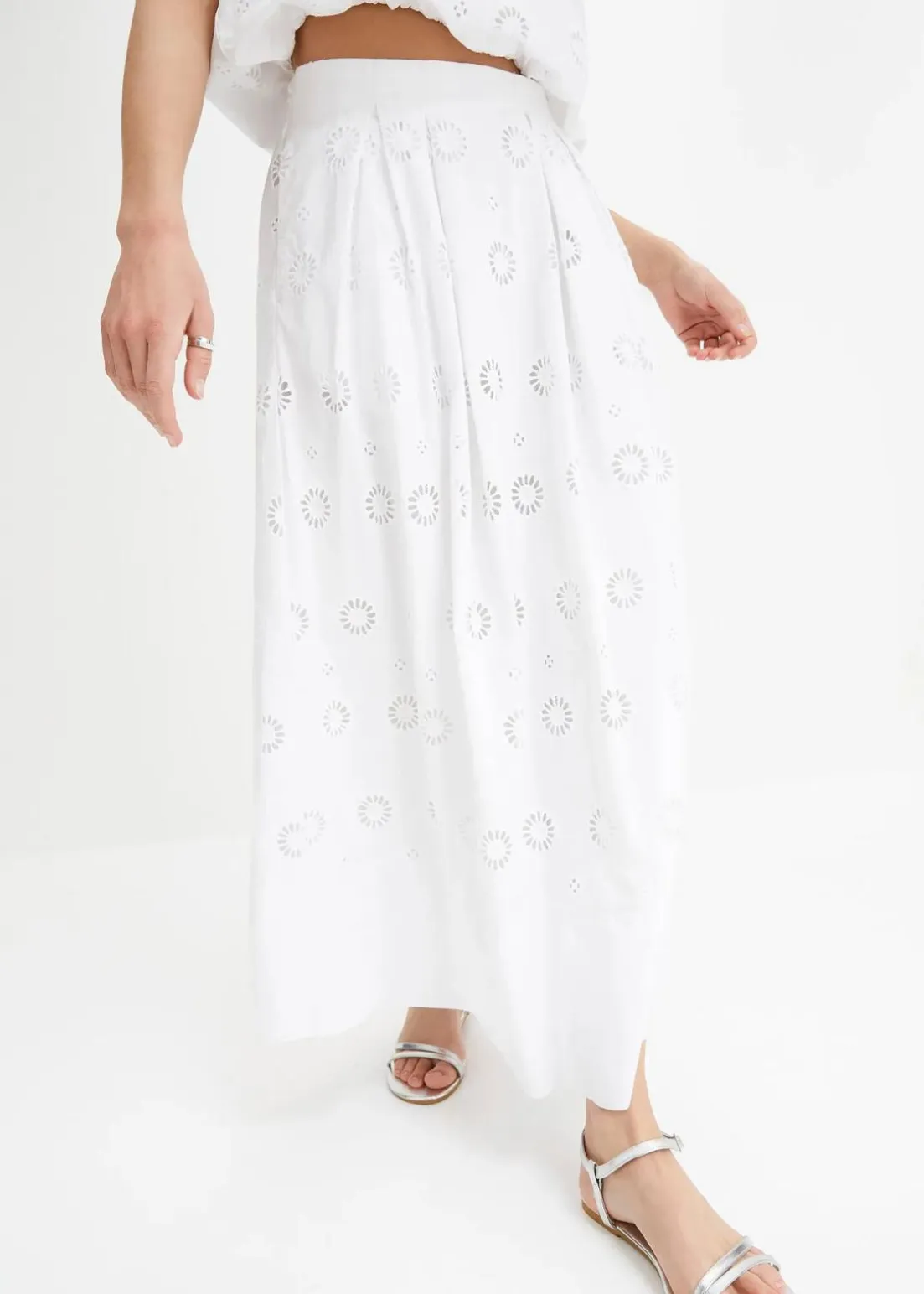 Maxirock aus Bio-Baumwolle mit Lochstickerei