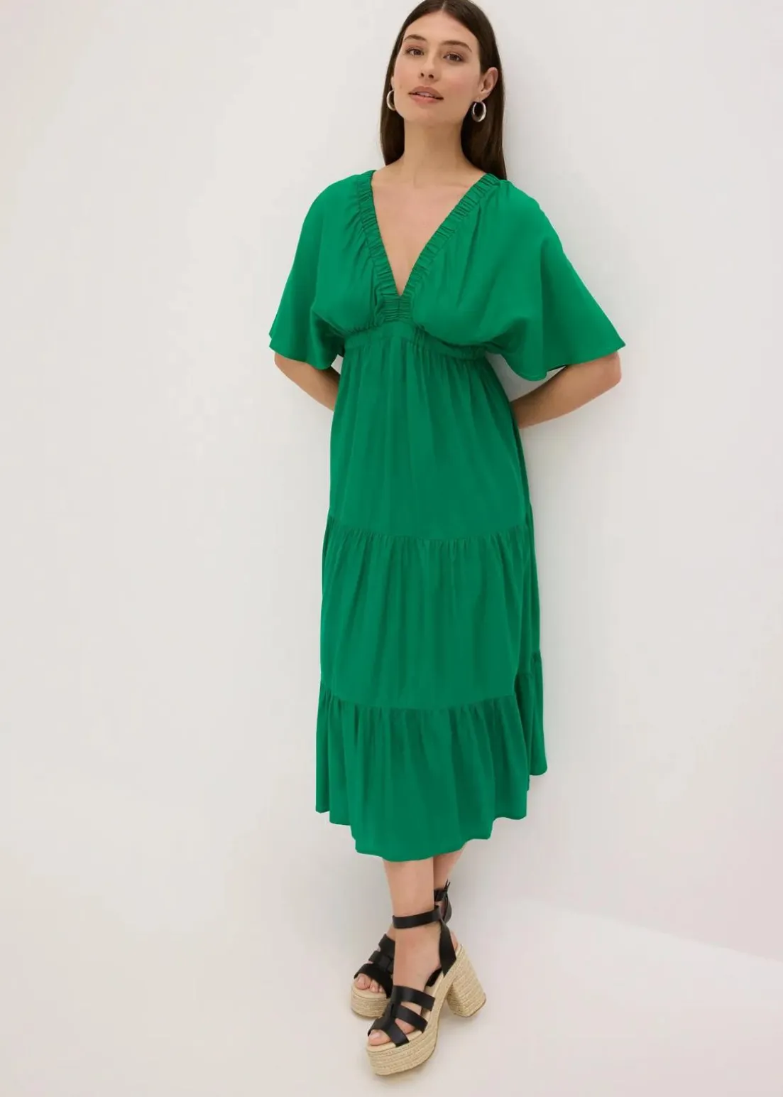 Midikleid aus fließender Viskose