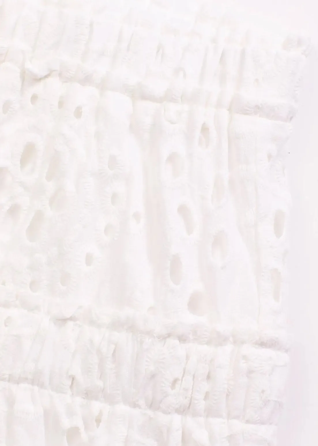 Minirock mit Lochstickerei