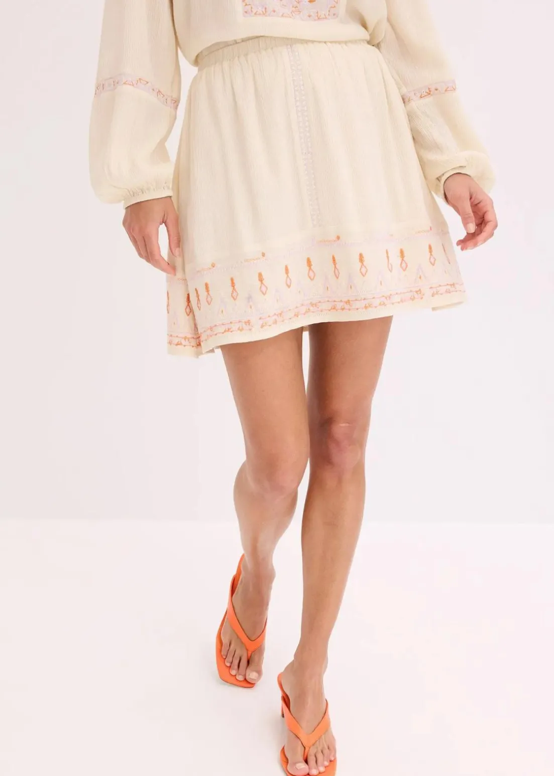Minirock mit Stickerei