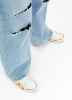 Mustang Sneaker mit Stickerei