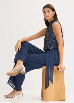 Overall mit Perlenstickerei