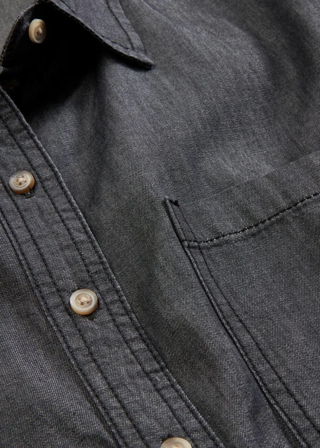 Oversized Jeanshemd aus Bio-Baumwolle