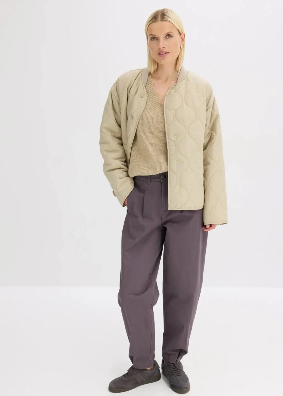 Oversize-Pullover mit V-Ausschnitt
