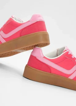 Plateau-Sneaker im Retrolook