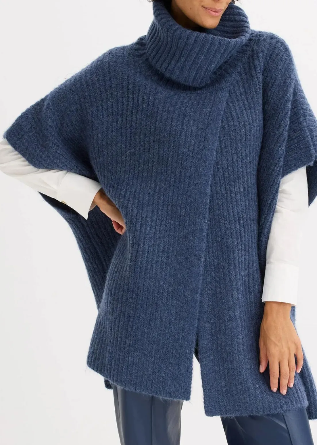 Poncho-Pullover mit Wollanteil