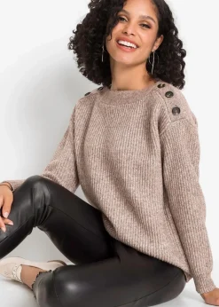 Pullover mit Knöpfen