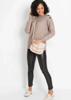 Pullover mit Knöpfen