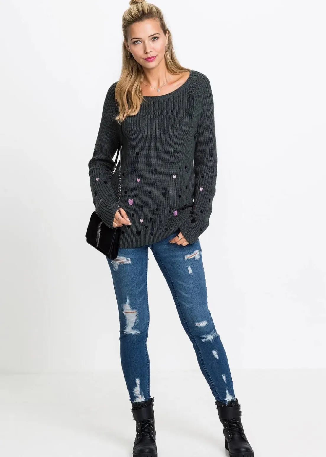 Pullover mit Stickerei