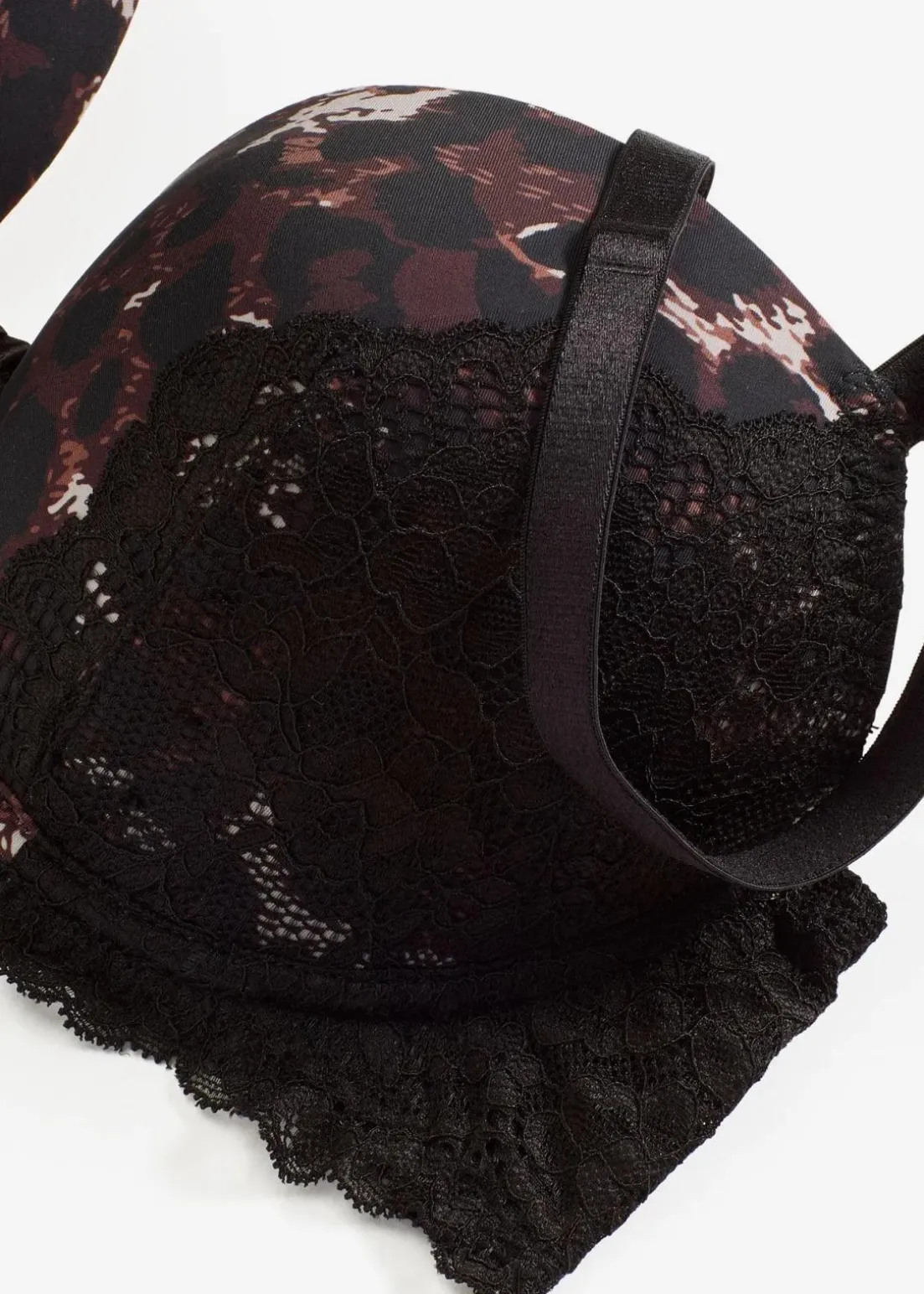 Push-Up-BH mit feiner Spitze