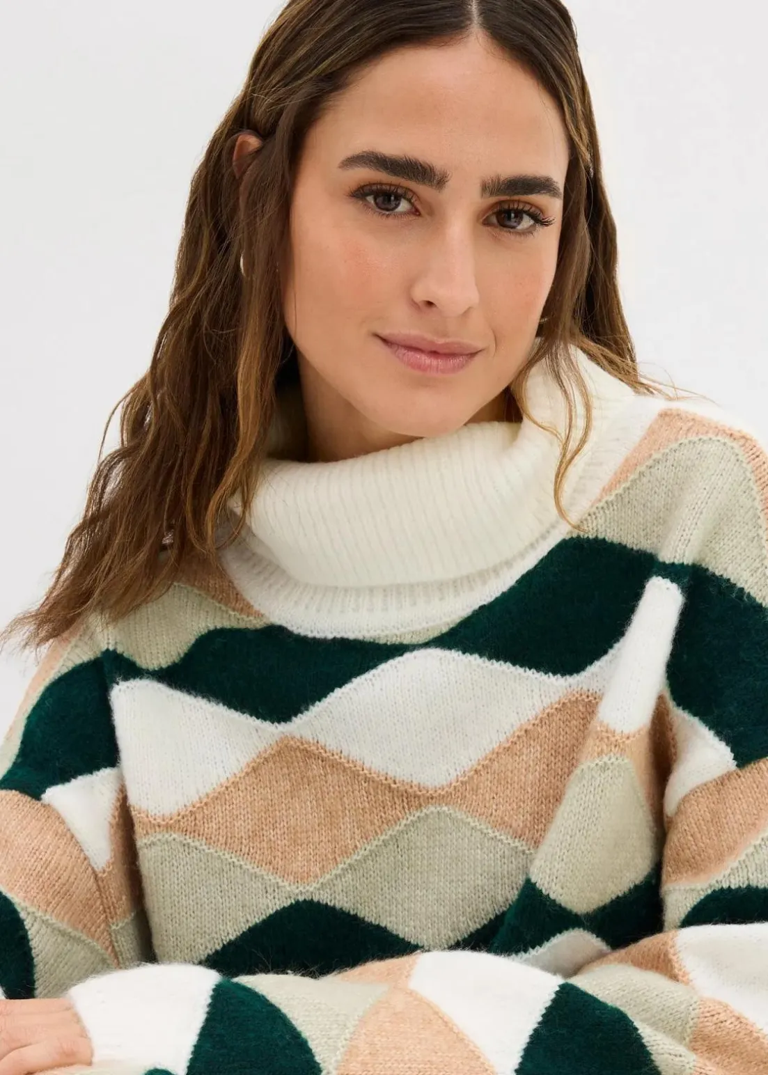 Rollkragenpullover mit Muster