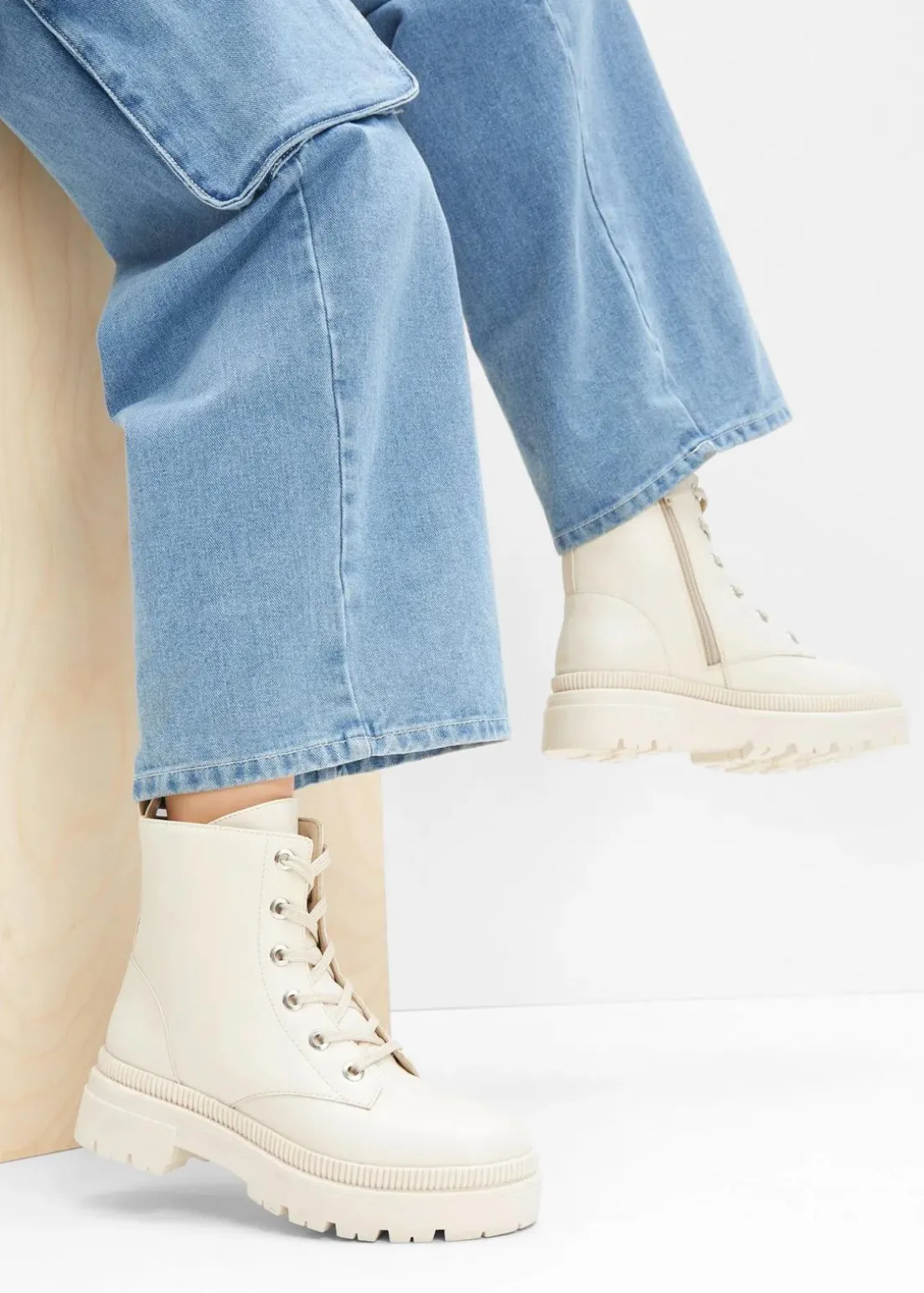 Schnürboots mit Profilsohle