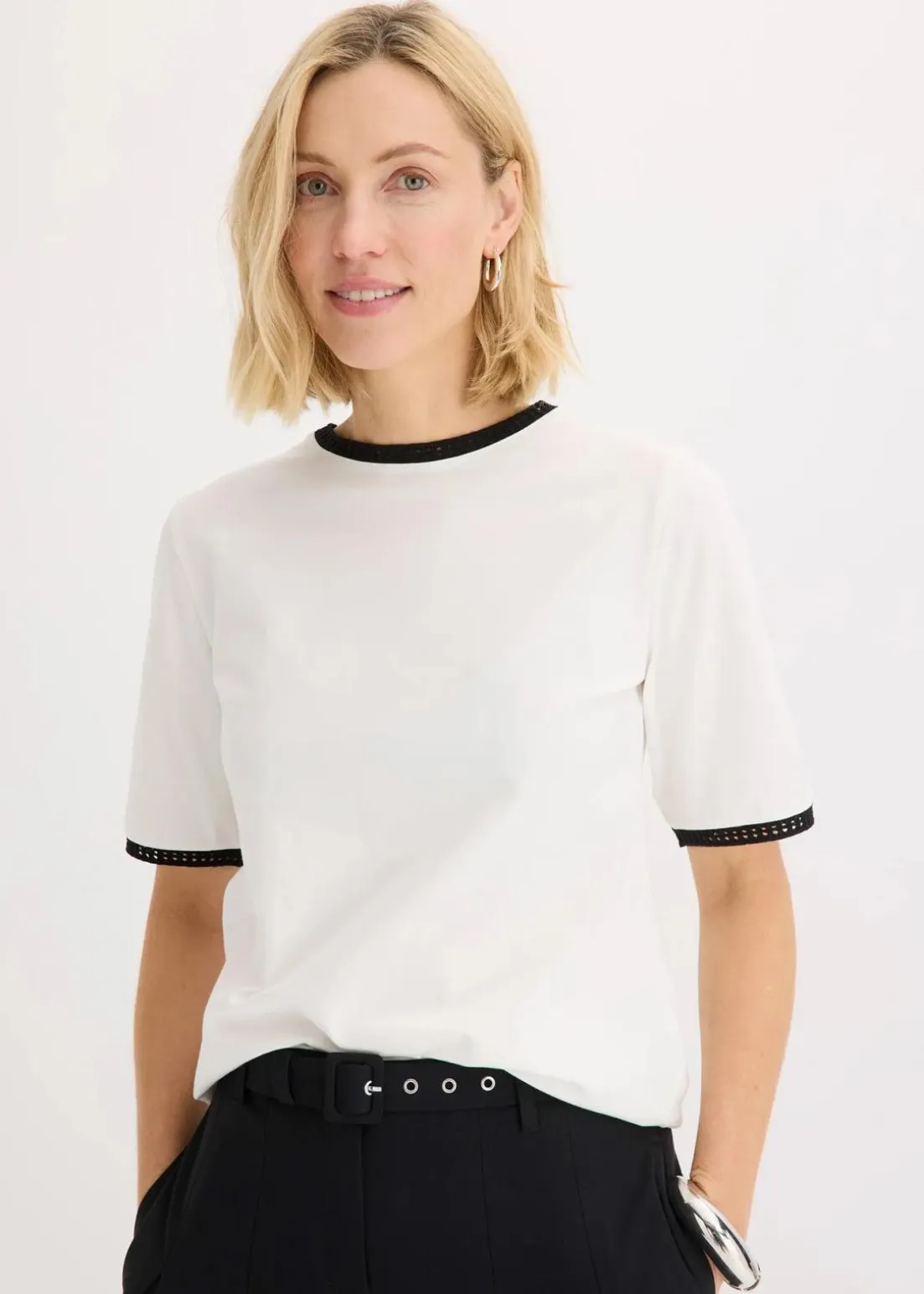 Shirt mit Spitzenborte