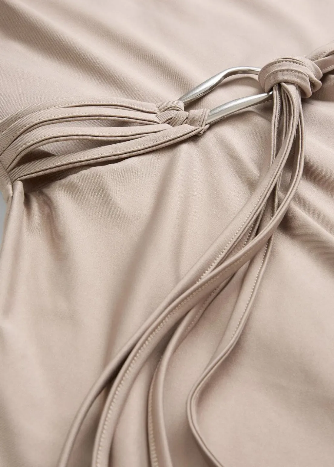 Shirtkleid mit Gürteldetail