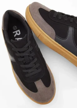 Sneaker im Retrolook