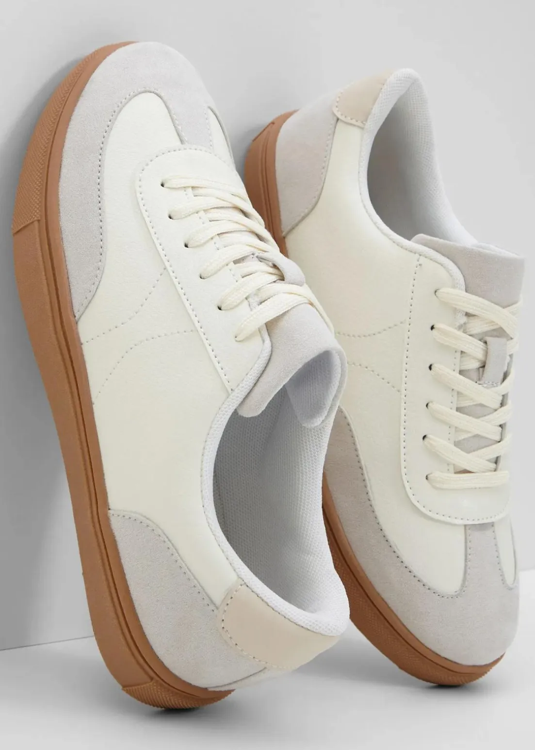 Sneaker im Retrolook