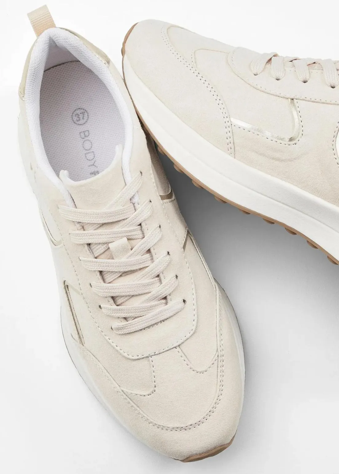 Sneaker mit Metallic-Details