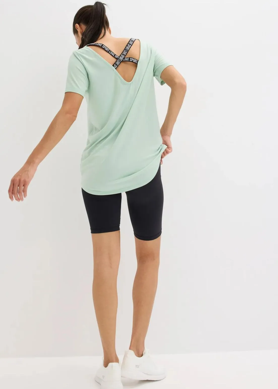 Sport-Longshirt mit Rückenausschnitt