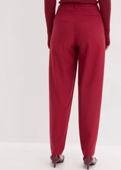 Stoffhose im Barrelfit