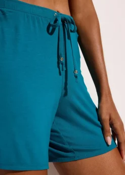 Strandshorts aus fließendem Viskose-Mix