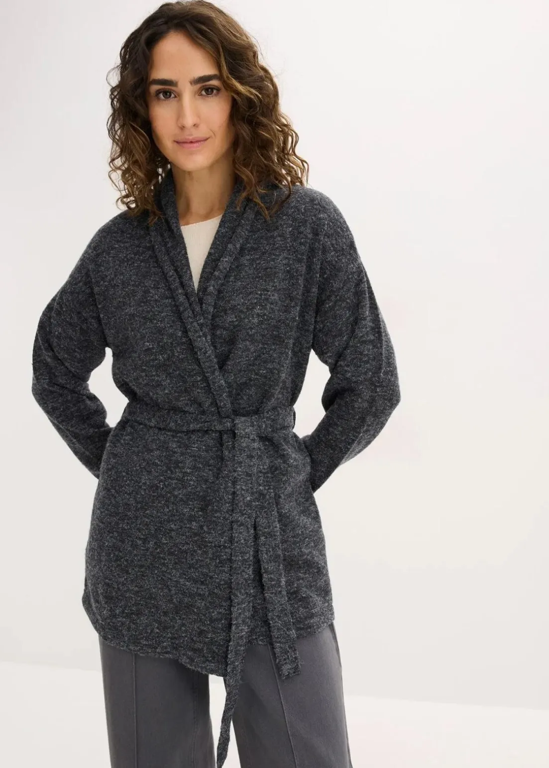 Strickjacke aus flauschigem Hairy Knit