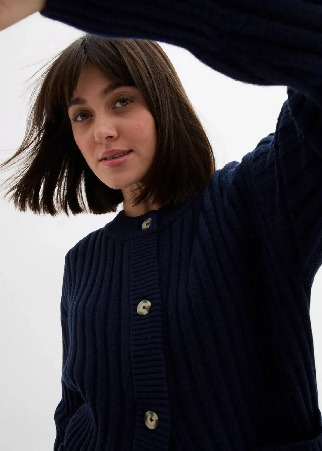 Strickjacke aus softem Viskose-Mix