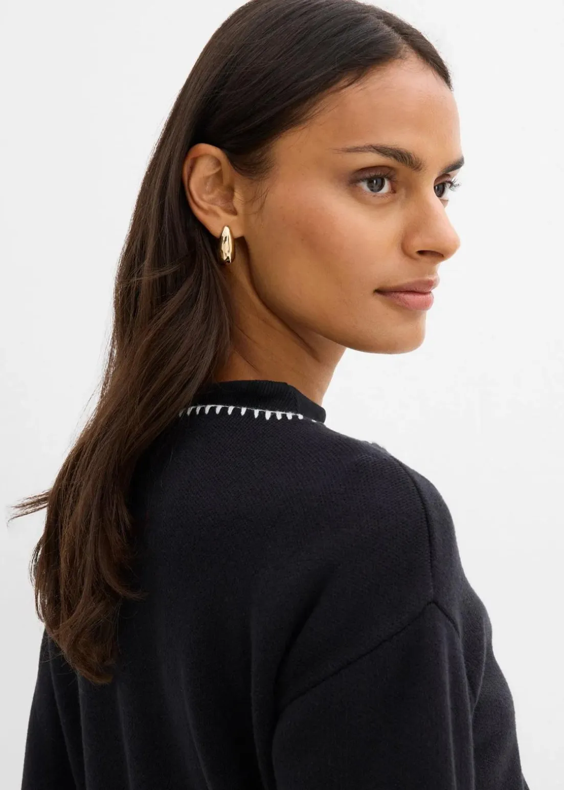 Strickjacke aus Wollmix mit Kontrastdetails