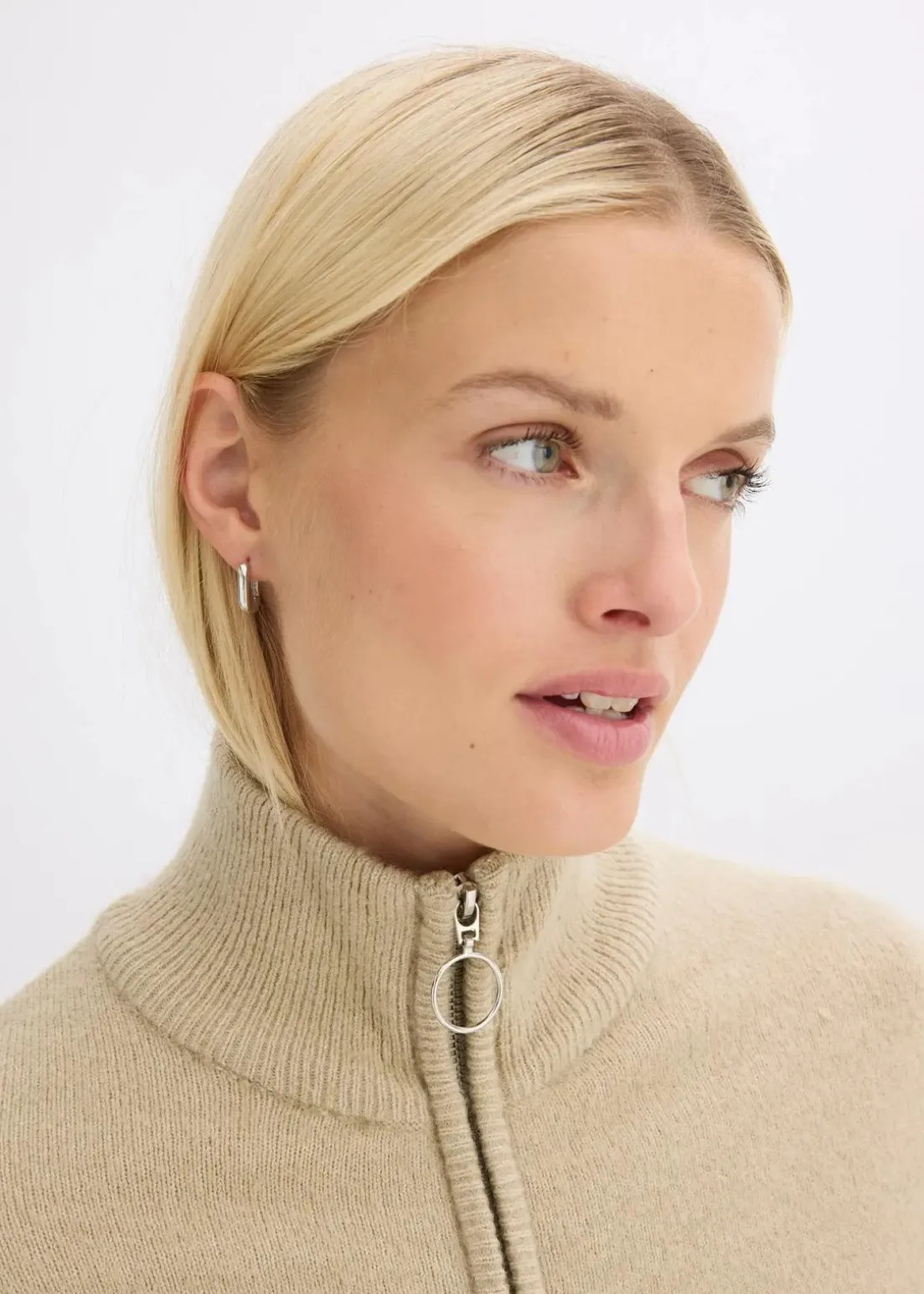 Strickjacke mit Reißverschluss