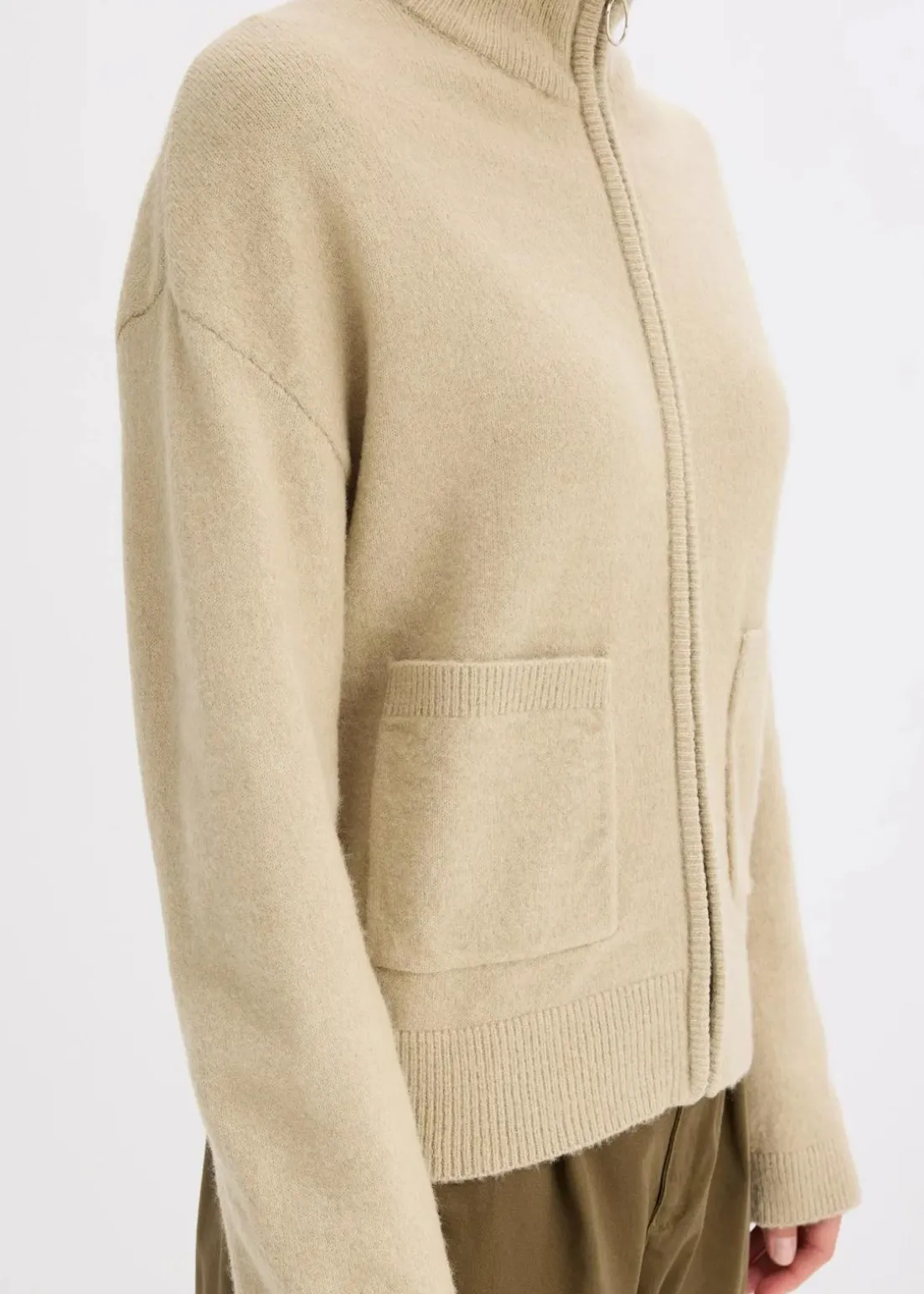 Strickjacke mit Reißverschluss