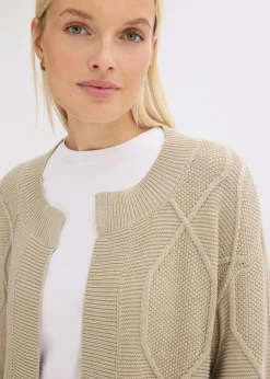 Strickjacke mit Zopfmuster