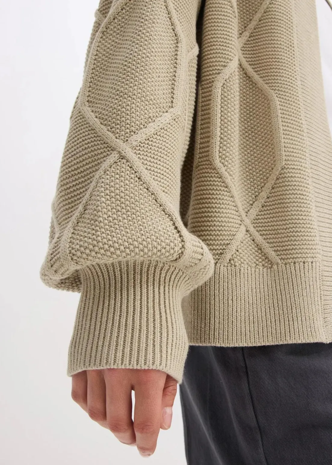 Strickjacke mit Zopfmuster