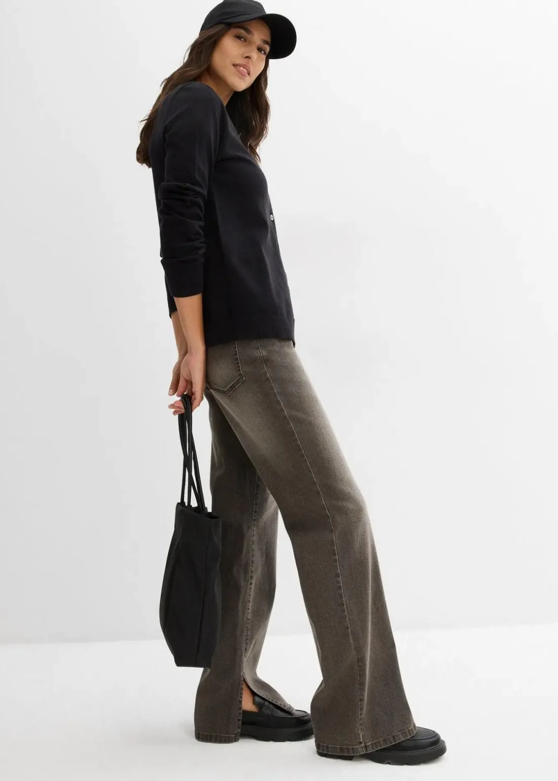 Strickjacke, Rundhals