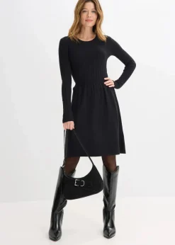 Strickkleid aus Viskose-Mix