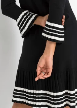 Strickkleid aus weichem Viskose- Mix