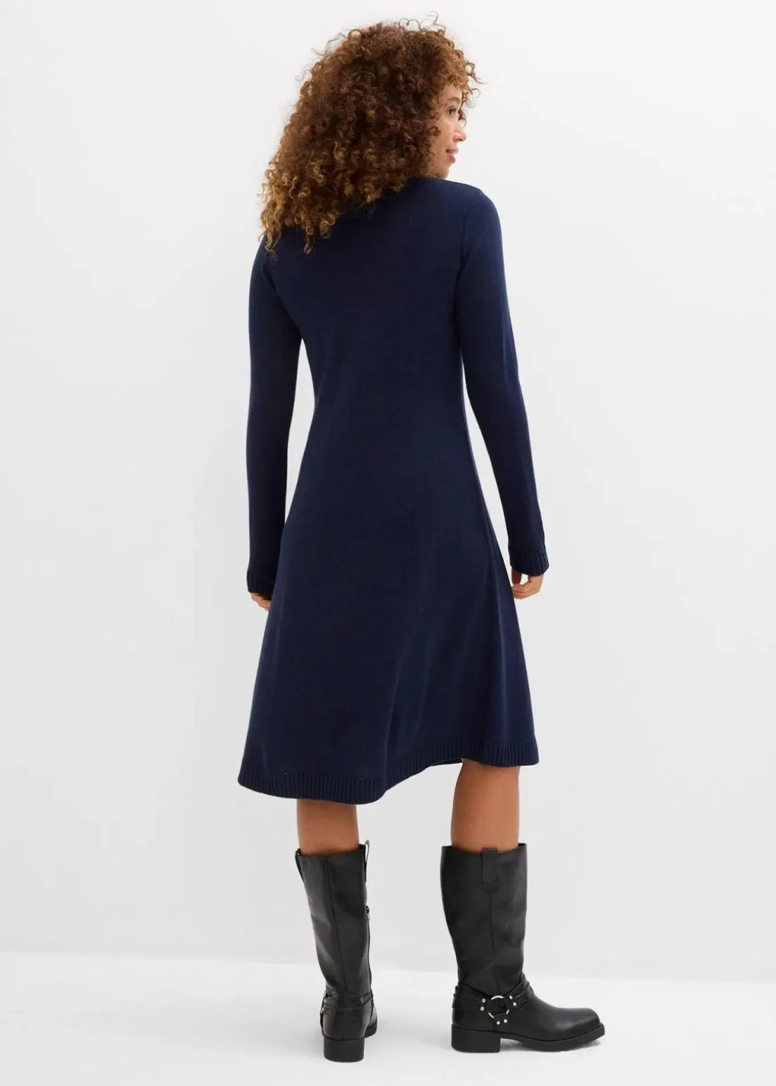 Strickkleid in ausgestellter Form