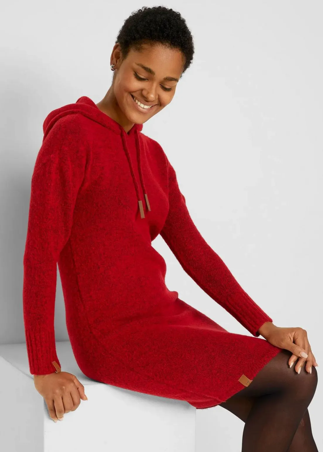 Strickkleid mit Kapuze