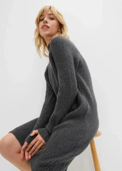 Strickkleid mit Vokuhila-Saum