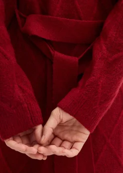 Strickmantel aus Zopfstrick