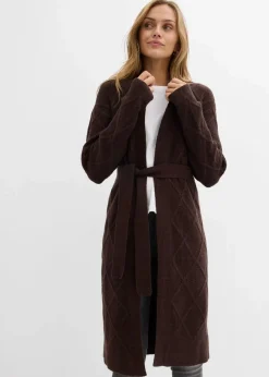 Strickmantel aus Zopfstrick