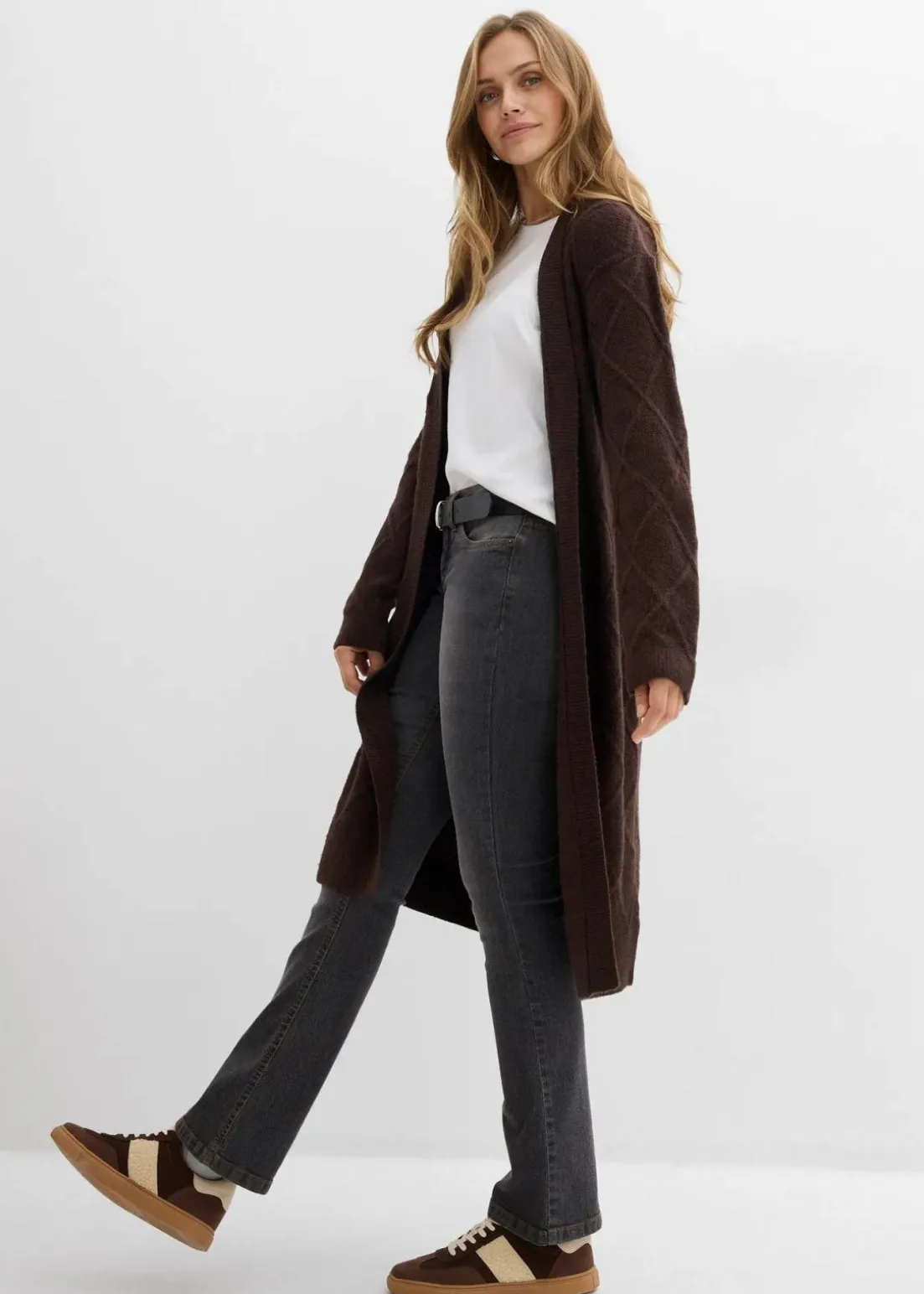 Strickmantel aus Zopfstrick