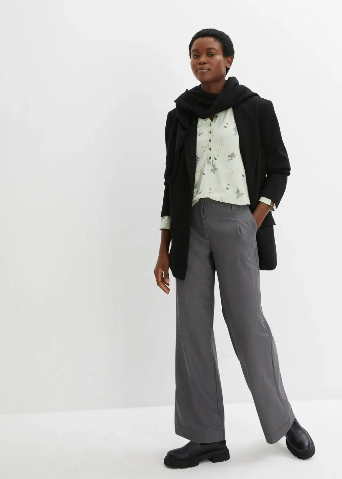 Strick-Pullover mit Rundhals-Ausschnitt