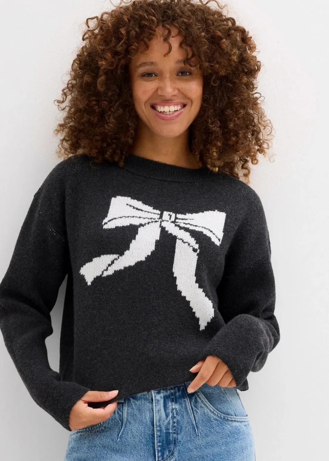 Strickpullover mit Schleife