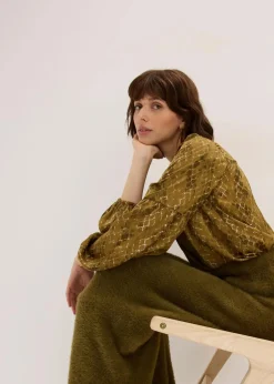 Strickrock aus flauschigem Federgarn