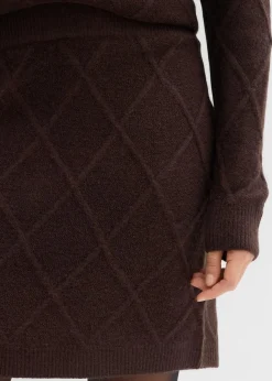 Strickrock aus Zopfstrick