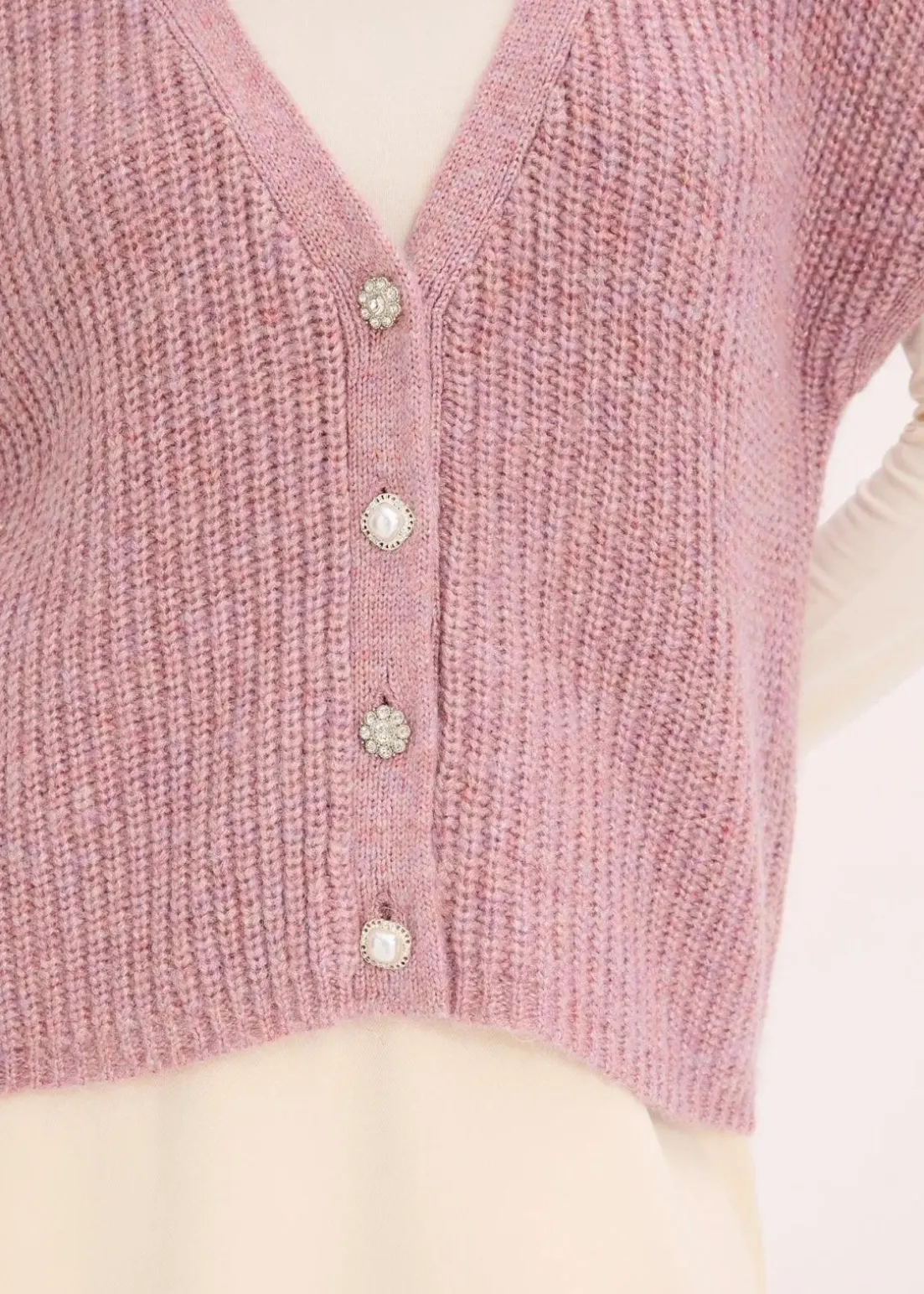 Strick-Weste mit dekorativen Knöpfen und Wollanteil