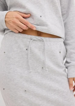 Sweatrock mit Nieten