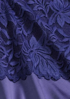 Taillenpanty mit zarter Spitze